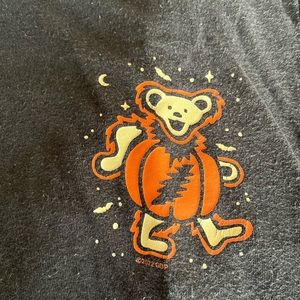 Youth size 10-12 pumpkin Grateful Dead t-shirt